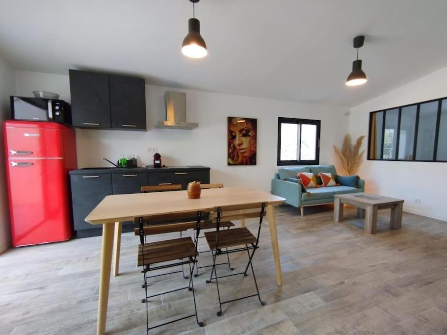 Appartement Avec Jardin Privatif Cuers Buitenkant foto