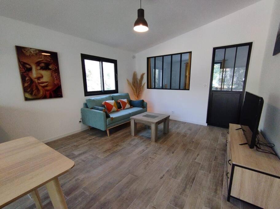 Appartement Avec Jardin Privatif Cuers Buitenkant foto